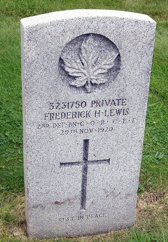 The grave of Private Frederick Harold Lewis